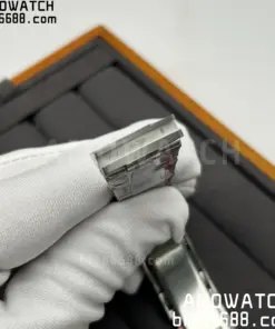 Rolex GMT-Master II with Oyster Bracelet and Folding Clasp_20250918195057