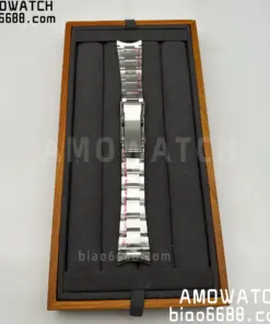 Rolex GMT-Master II with Oyster Bracelet and Folding Clasp_20250918195041